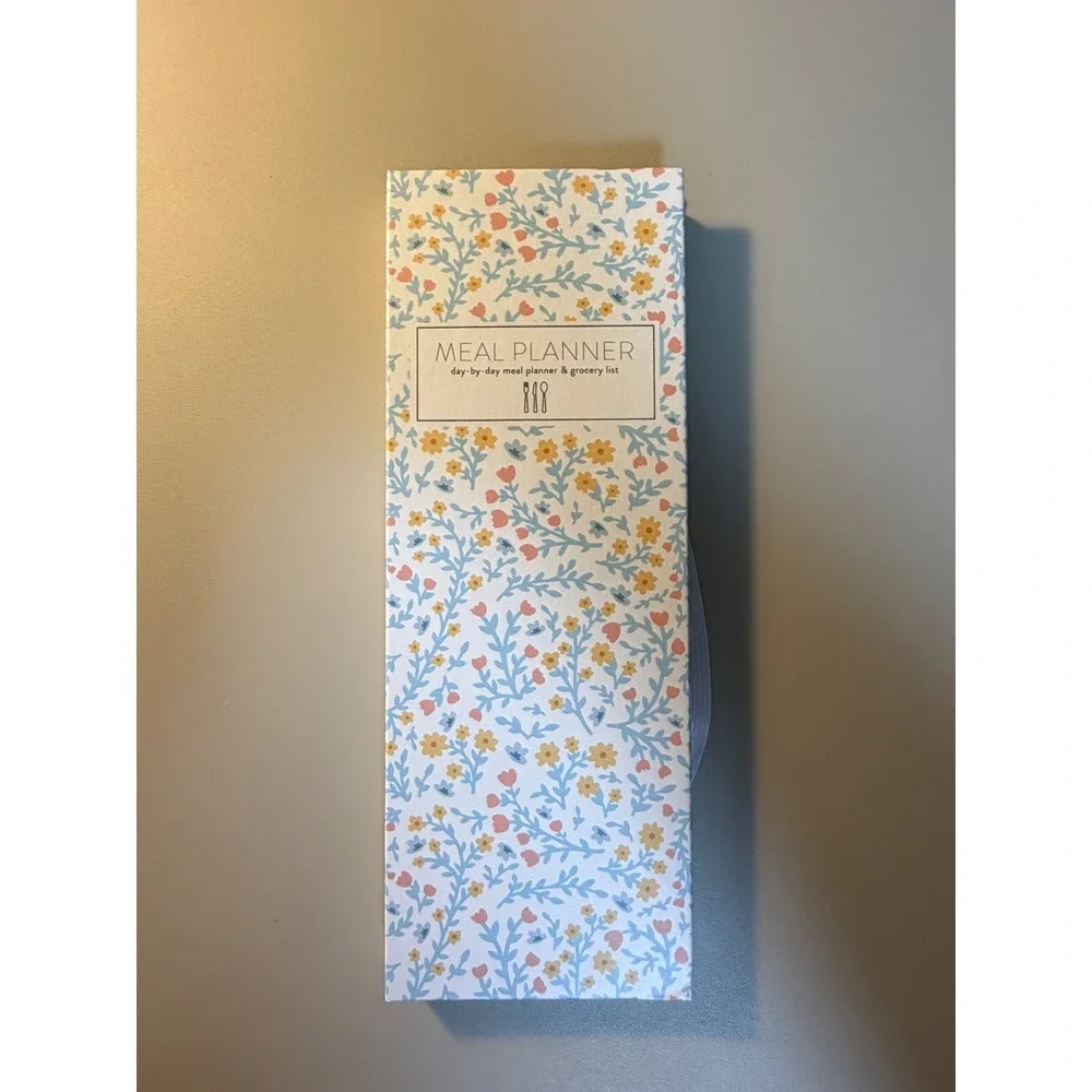 Passionate Penny Pincher Floral Meal Planner Grocery List Weekly Organizer NEW